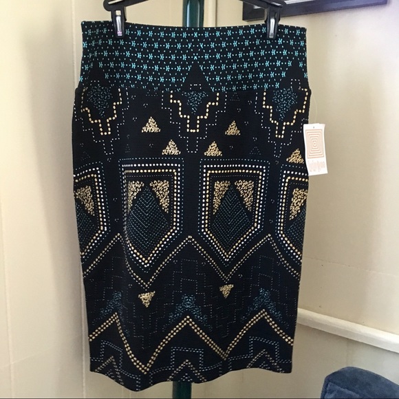 LuLaRoe Other - ⚠️SOLD❎Posted⚠️🌟Lularoe Elegant Cassie Medium NWT
